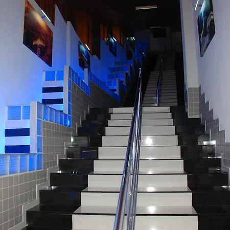 Oz Melisa Istanbul
